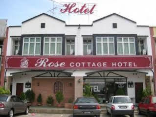 Rose Cottage Hotel Taman Daya Johor Bahru Bagian luar foto